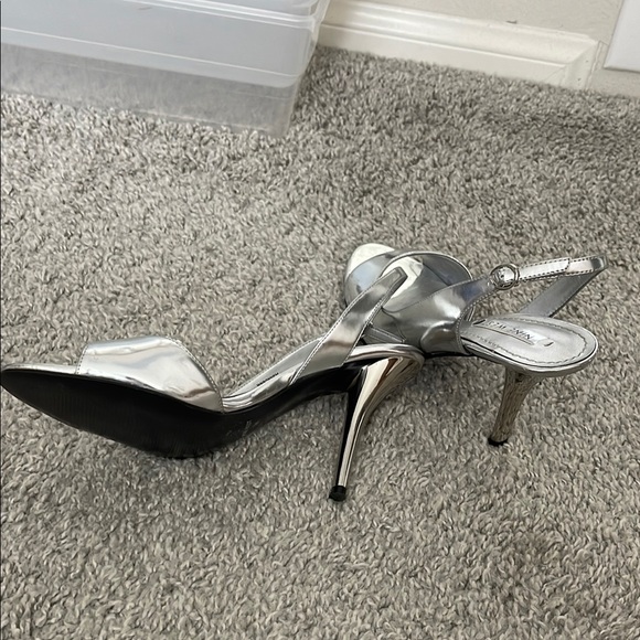 Nine West Women's Silver Slingback Heels - Picture 3 of 5